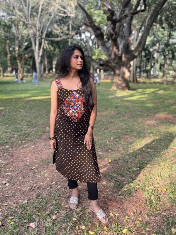 Bandhini Kutchi Sleeveless Kurta