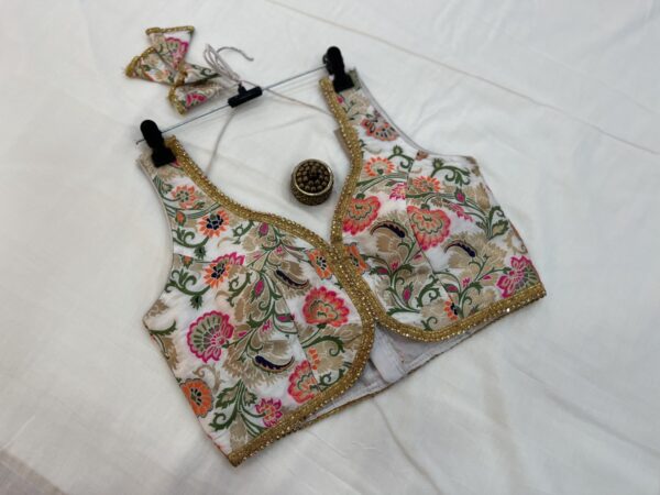 Semi Banarasi Saree Blouse (Sleeves Attachable) - Image 4