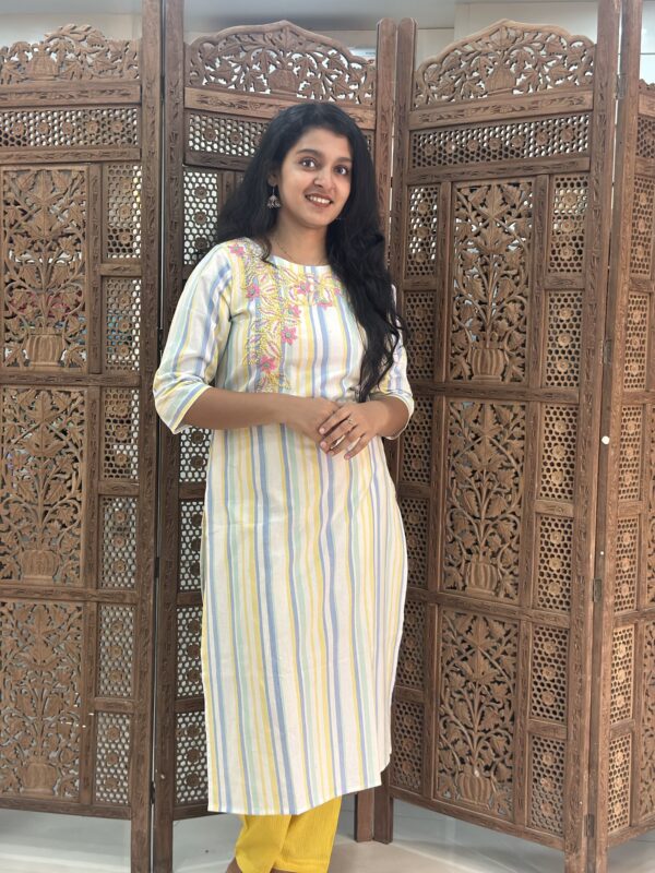 Flex Cotton Striped Woven Embroidered Kurta - Image 2