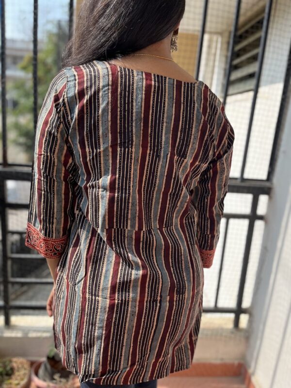 Striped Ajrak Round Neck Tunic - Image 3